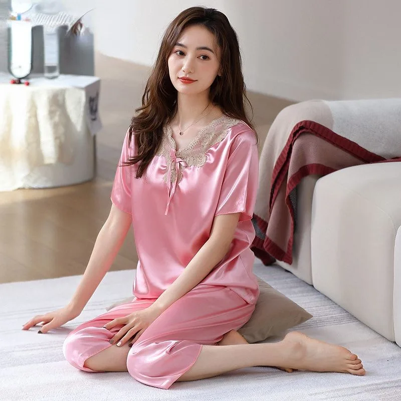 

Ice Silk Thin Summer Pajamas Women New Middle-aged Short Sleeved Shorts Silk Homewear Suit Mom Loose Plus Size V-neck Sleepwear