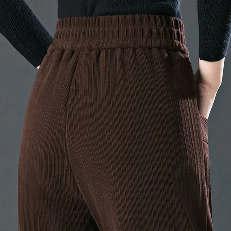 Autunno e inverno tasca da donna elastico in velluto a coste ciniglia solido sciolto a vita alta elastico Harlan moda Casual pantaloni eleganti