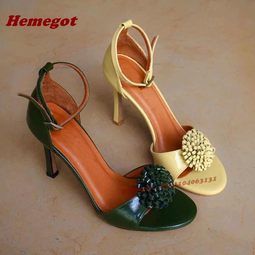 

Женские летние босоножки на шпильке с желтыми цветами, ремешком на щиколотке, открытым носком, глянцевые, для вечеринок, класса люкс, 2026