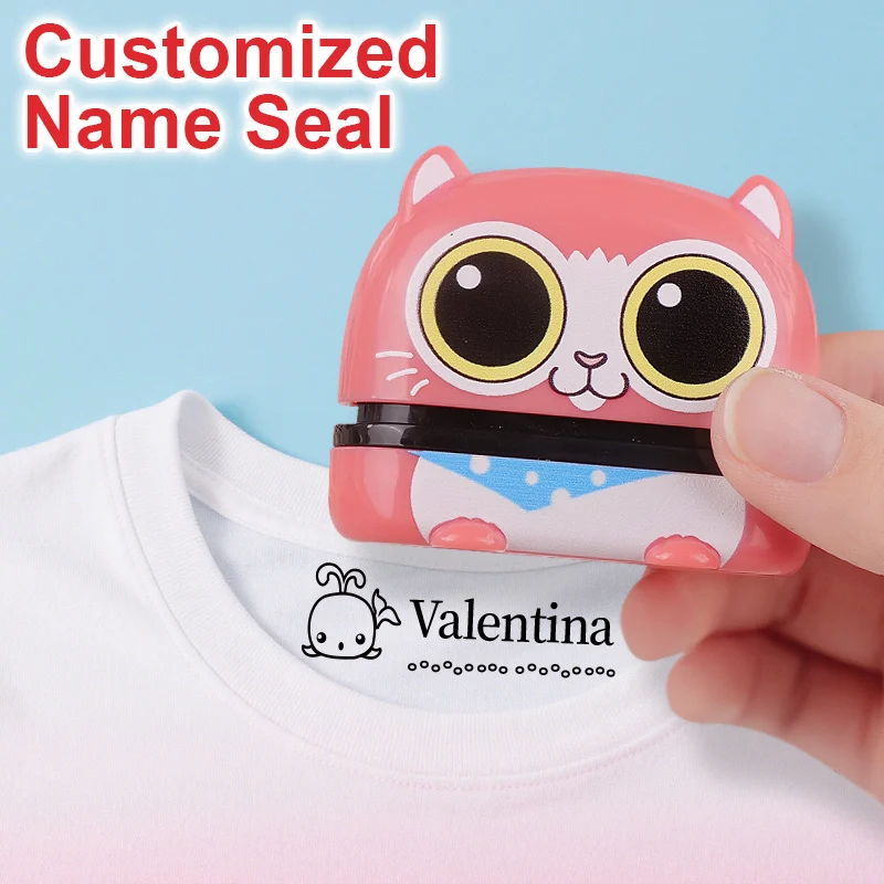 

Настраиваемый детский штамп с именем — многоразовая водонепроницаемая печать с дорожным футляром, индивидуальный подарок для детского сада и школьных принадлежностей