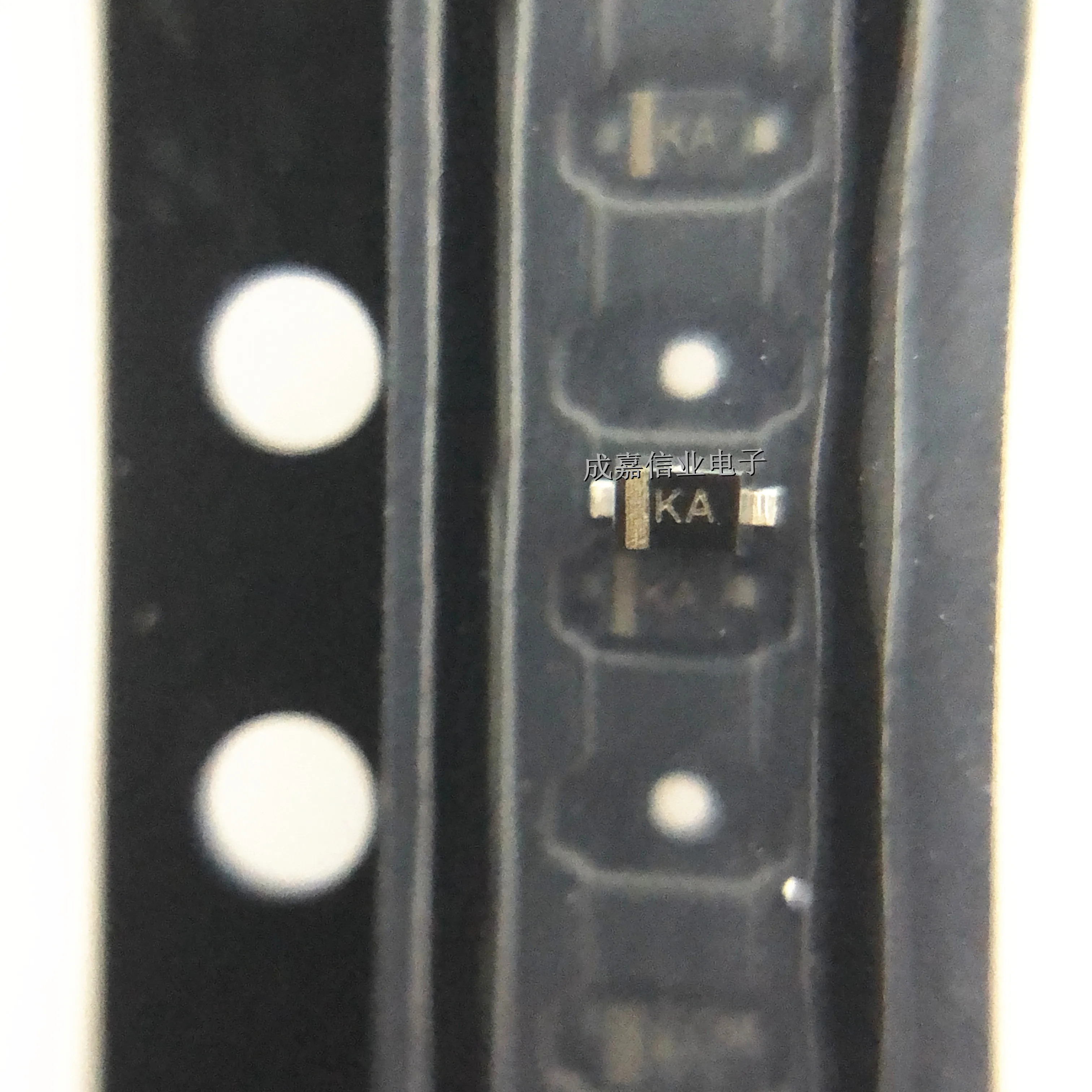

10pcs/Lot PMEG3010EB,115 SOD-523-2 MARKING;KA Schottky Diodes & Rectifiers 1A 30V Operating Temperature:- 65 C-+ 150 C