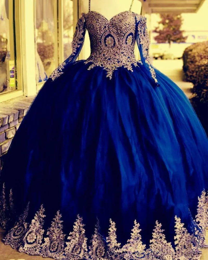 Vintage Royal Blue Ball Gown Quinceanera Dresses Long Sleeves Gold Appliques Sweet 16 Birthday Party Gown Vestido De 15 Anos