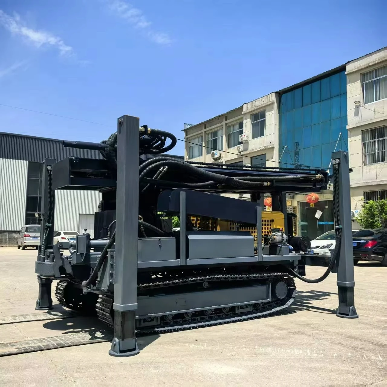 Portable Crawler Mine Water Well Drilling Rig Diesel Engine Motor Max 500m Depth 220V/380V Gearbox Pump Bearing Drill