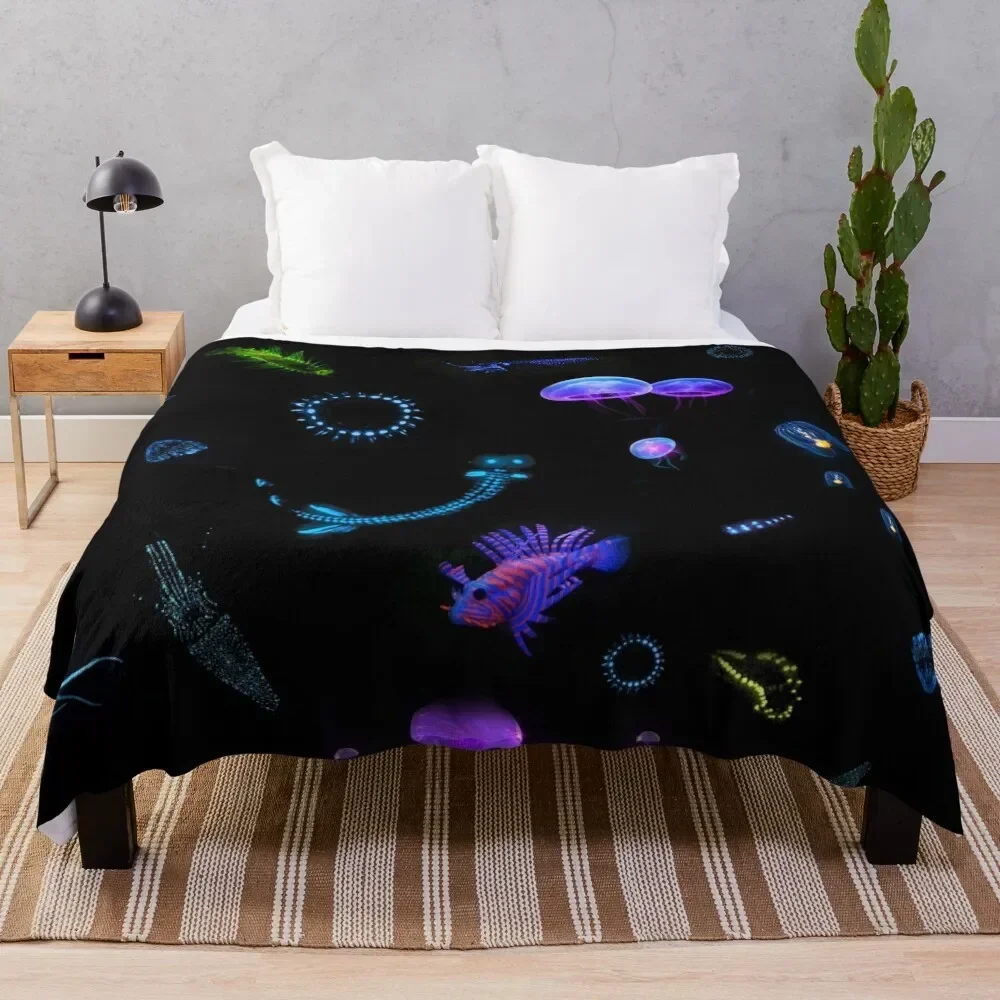 

Deep sea creature Throw Blanket manga Picnic Multi-Purpose Blankets