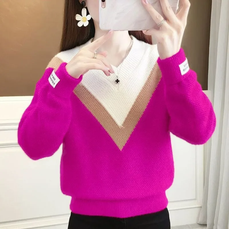 2024 Autumn New Outer Wear Sweater Pullover Versatile V-neck Long-sleeved Knitted Commuter Simple Casual Loose Top