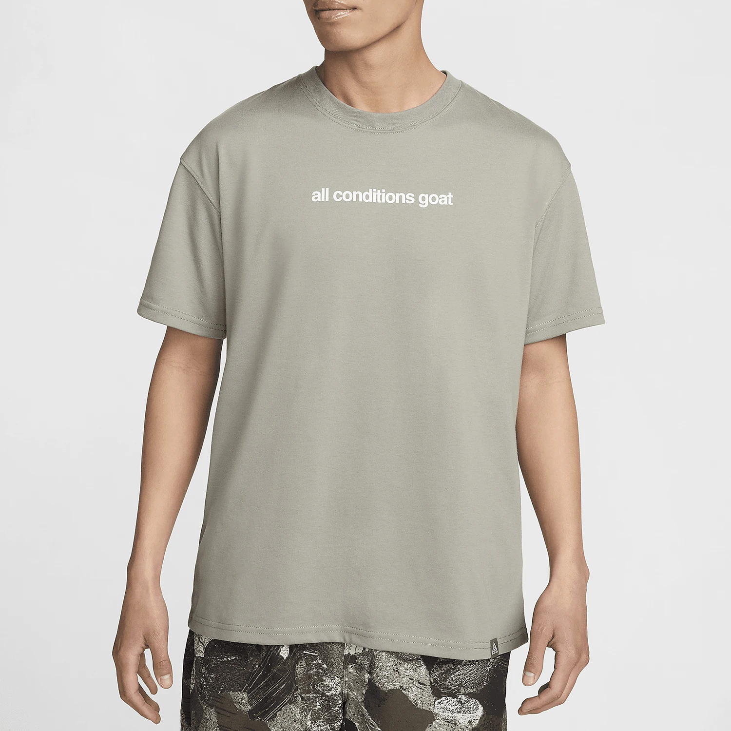 

Nike genuine ACG Dri-FIT Men's Printed Loose Short Sleeve T-shirt FV3493-053