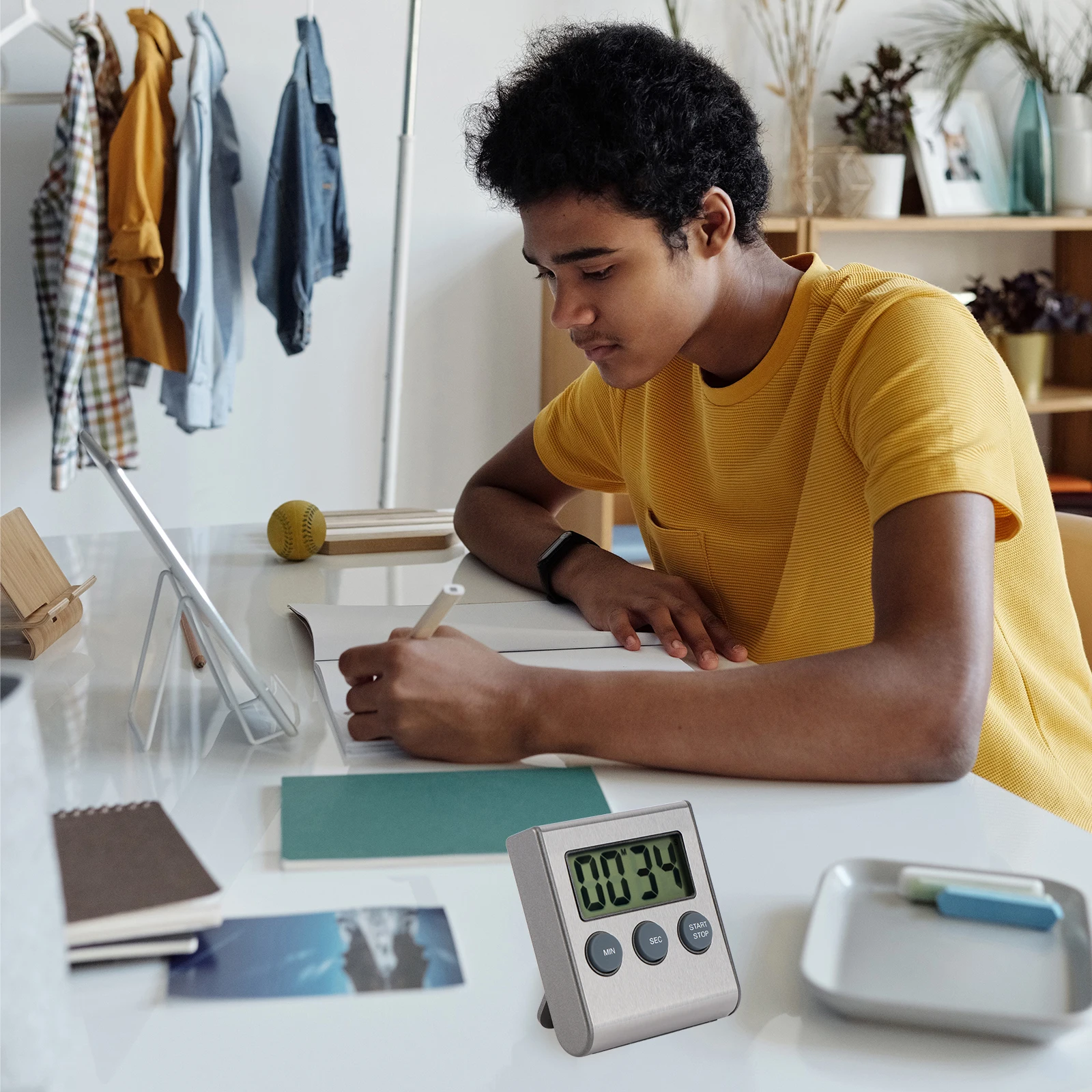 

Stainless Steel Digital Kitchen Timer Large LCD Screen Professional 99 Minutes 59 Seconds Countdown Count Up Cooking Gym Sports