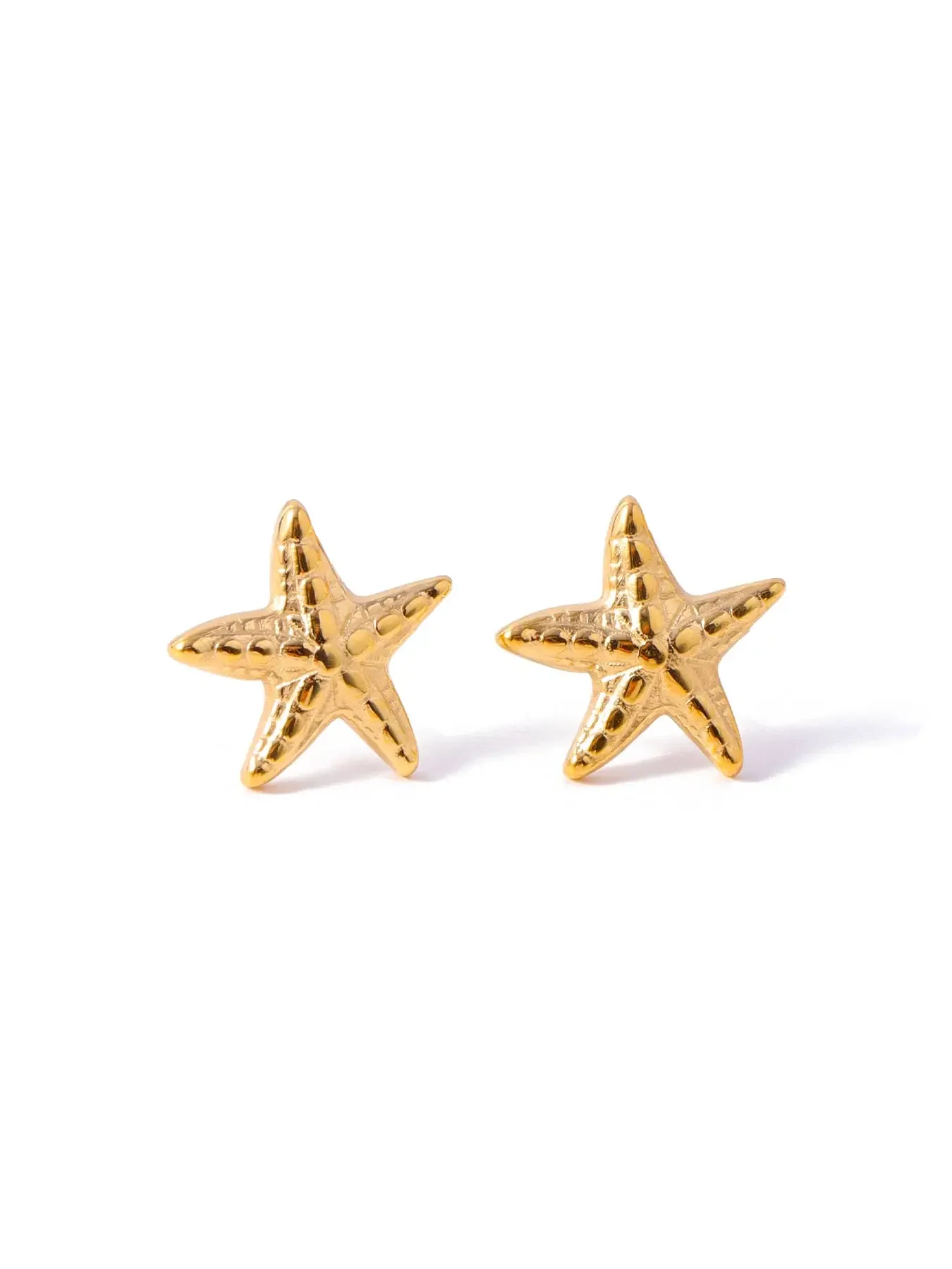 A Pair of Small and Exquisite Starfish Patterns Earrings