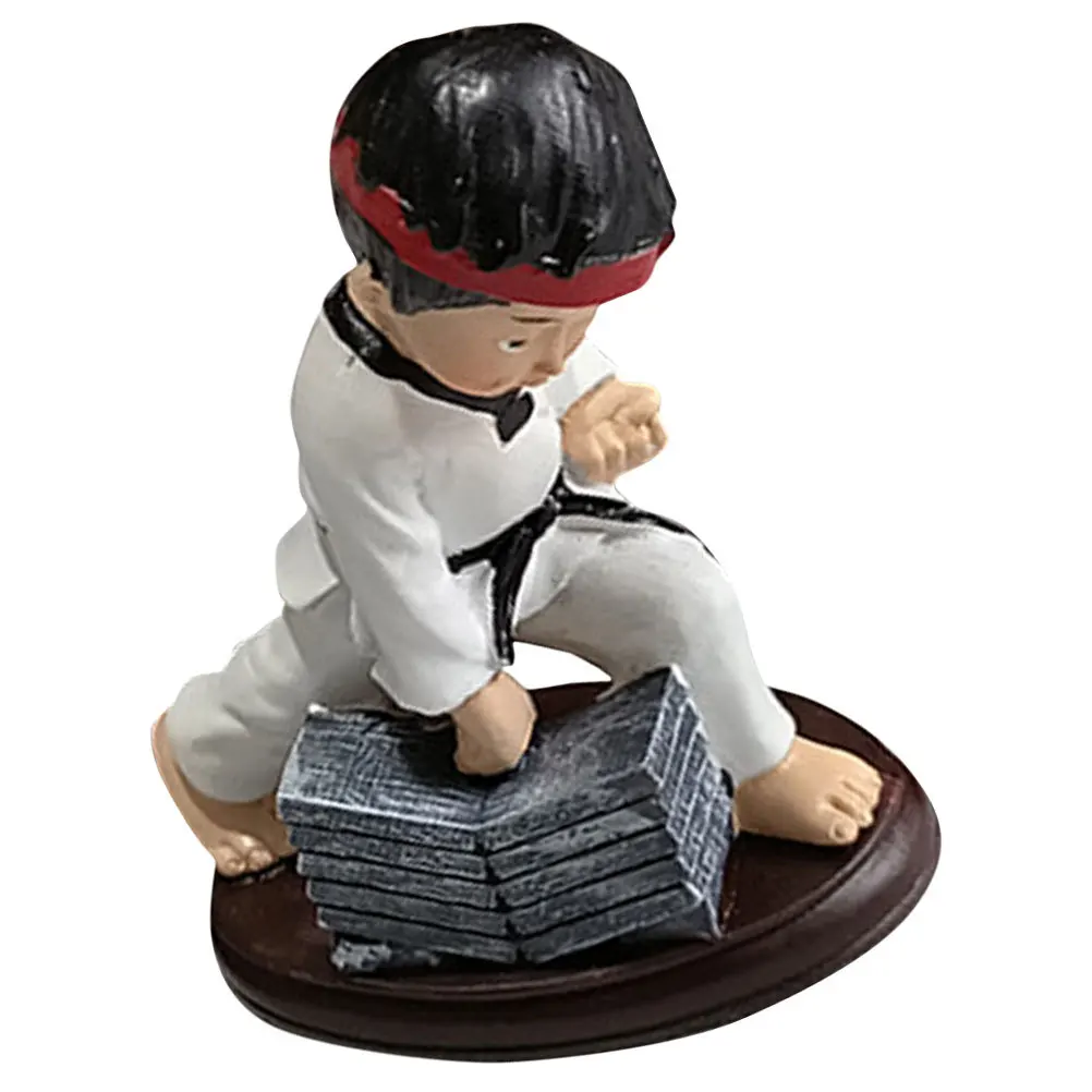 

Adorable Resin Taekwondo Sculpture Flat Bottom Stable Display for Tabletop Cake Decor Romantic Home Accent