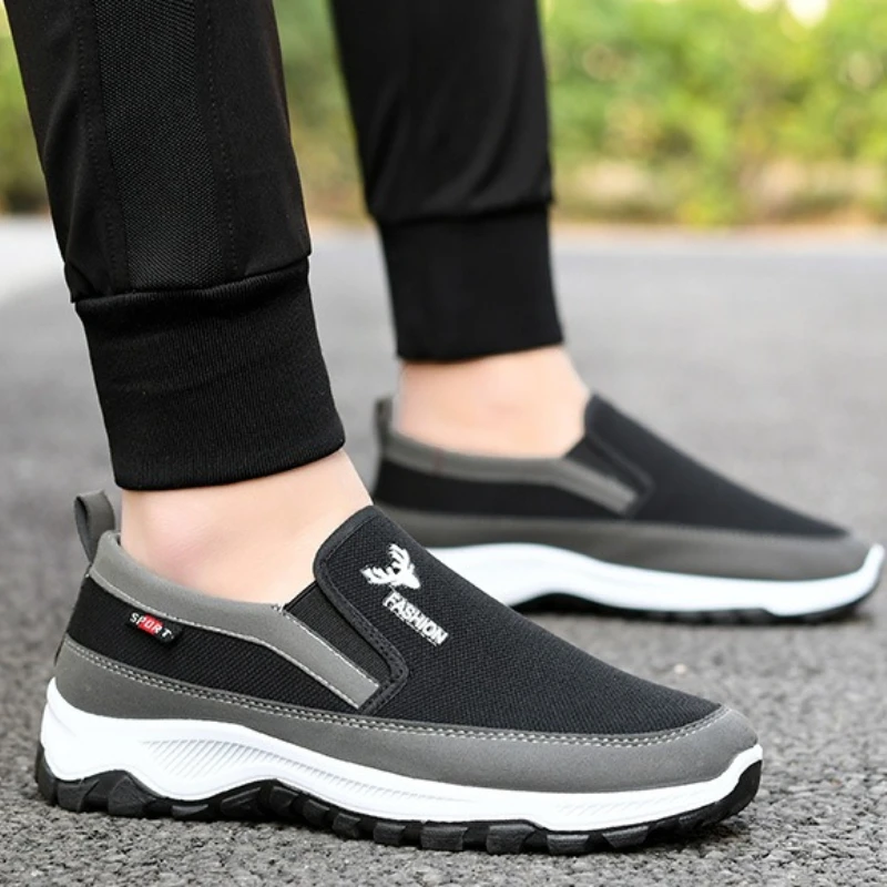 Spring Autumn new casual comfortable low top men's shoes fashion versatile soft soled men's shoes lightweight thick soled shoes