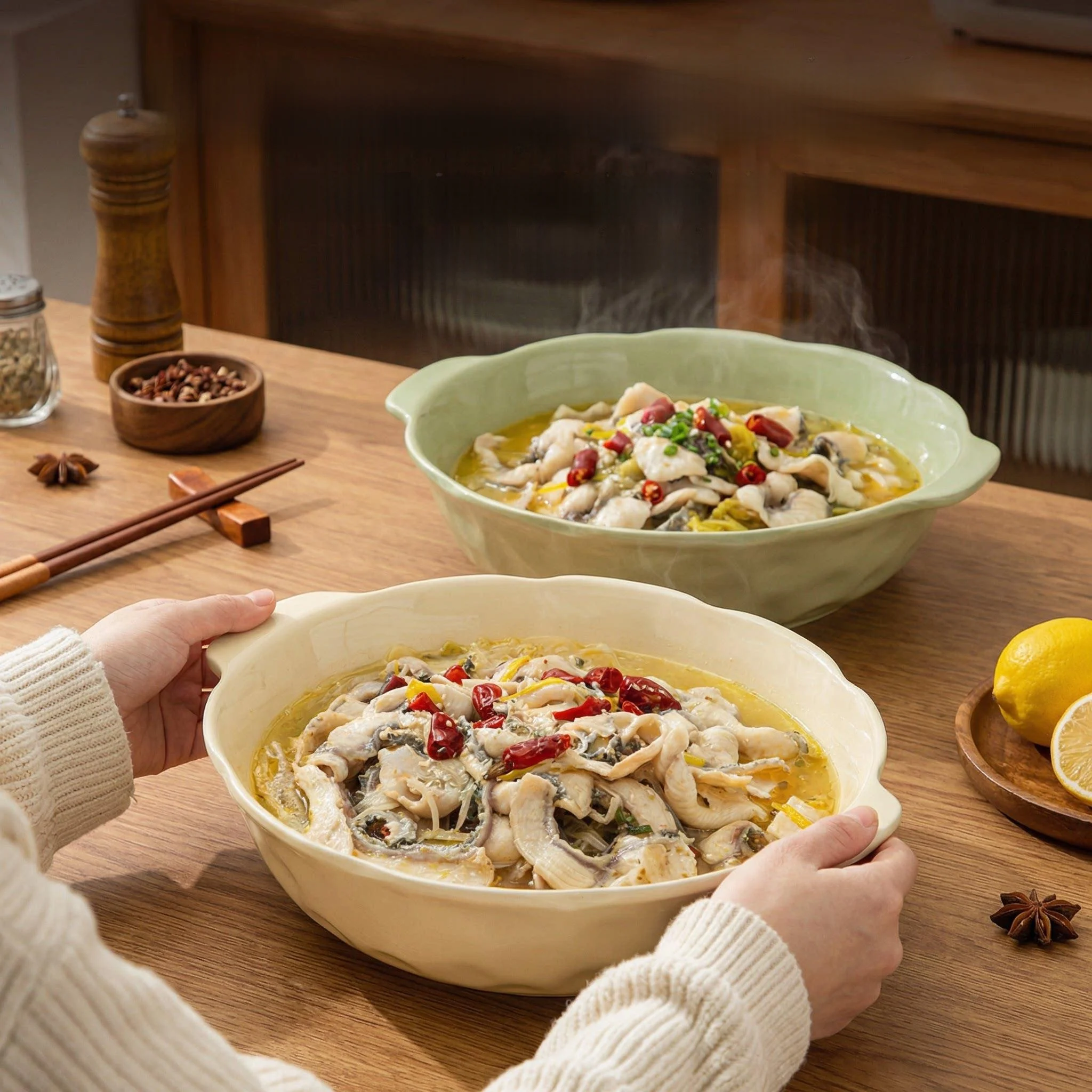 

Large Ceramic Soup Bowl Double Earns for Home Use Spicy Fish Stew High Aesthetic Value Chinese Cuisine Dishware round Shape