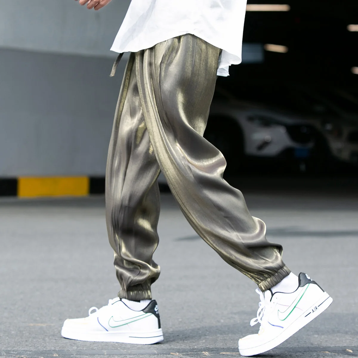 New Mens Summer Smooth Fabric Nine-point Trousers Ice Silk Casual Loose Shiny Pants Color Thin Dance