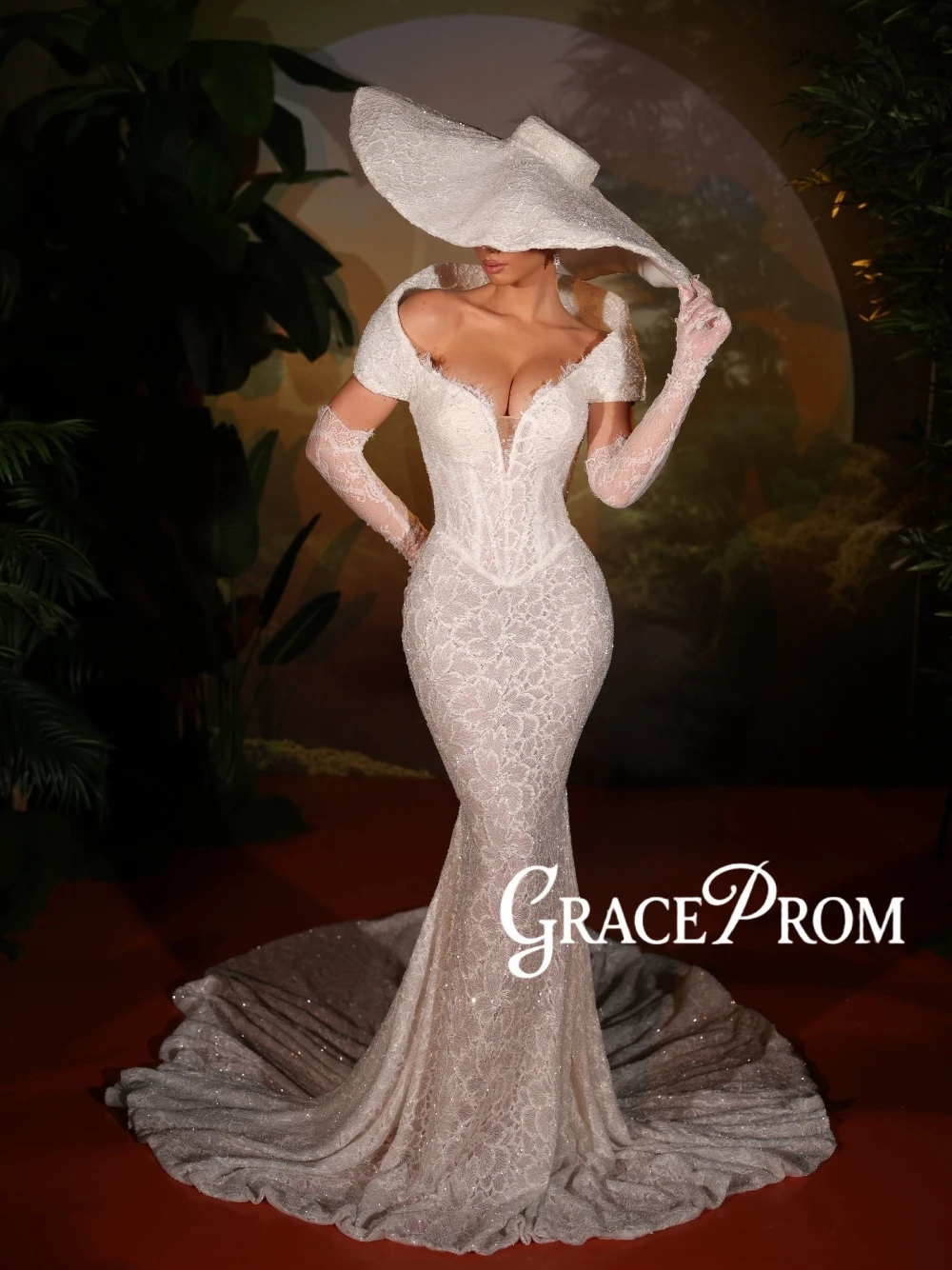 Abito da sposa formale a sirena di lusso Abito da sposa sexy in pizzo floreale con scollo a V profondo e spalle scoperte Abito da sposa lucido alla moda personalizzato