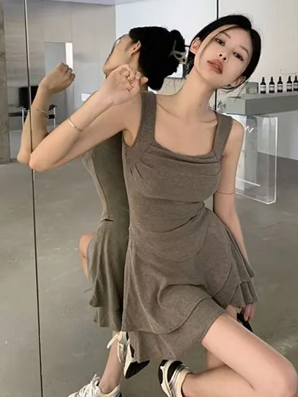 

Slim Fit S-Shape Casual Vest Top And Short Skirt Women's Fashion Set 2025 Summer New Korean Style Polyester Fiber Two-Piece Set