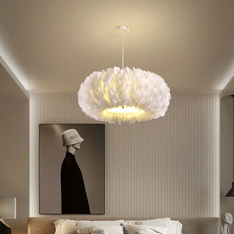 

Eye protecting feather chandelier, warm bedroom, new master bedroom cream style lighting fixture