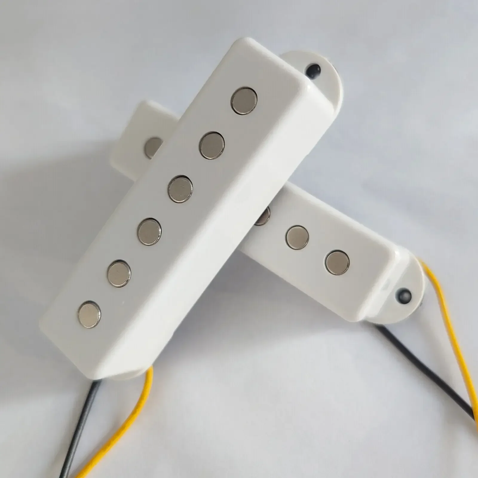 

Set of 2 White Vintage Single Coil Pickups for 62 Jaguar Guitar Replacement Parts