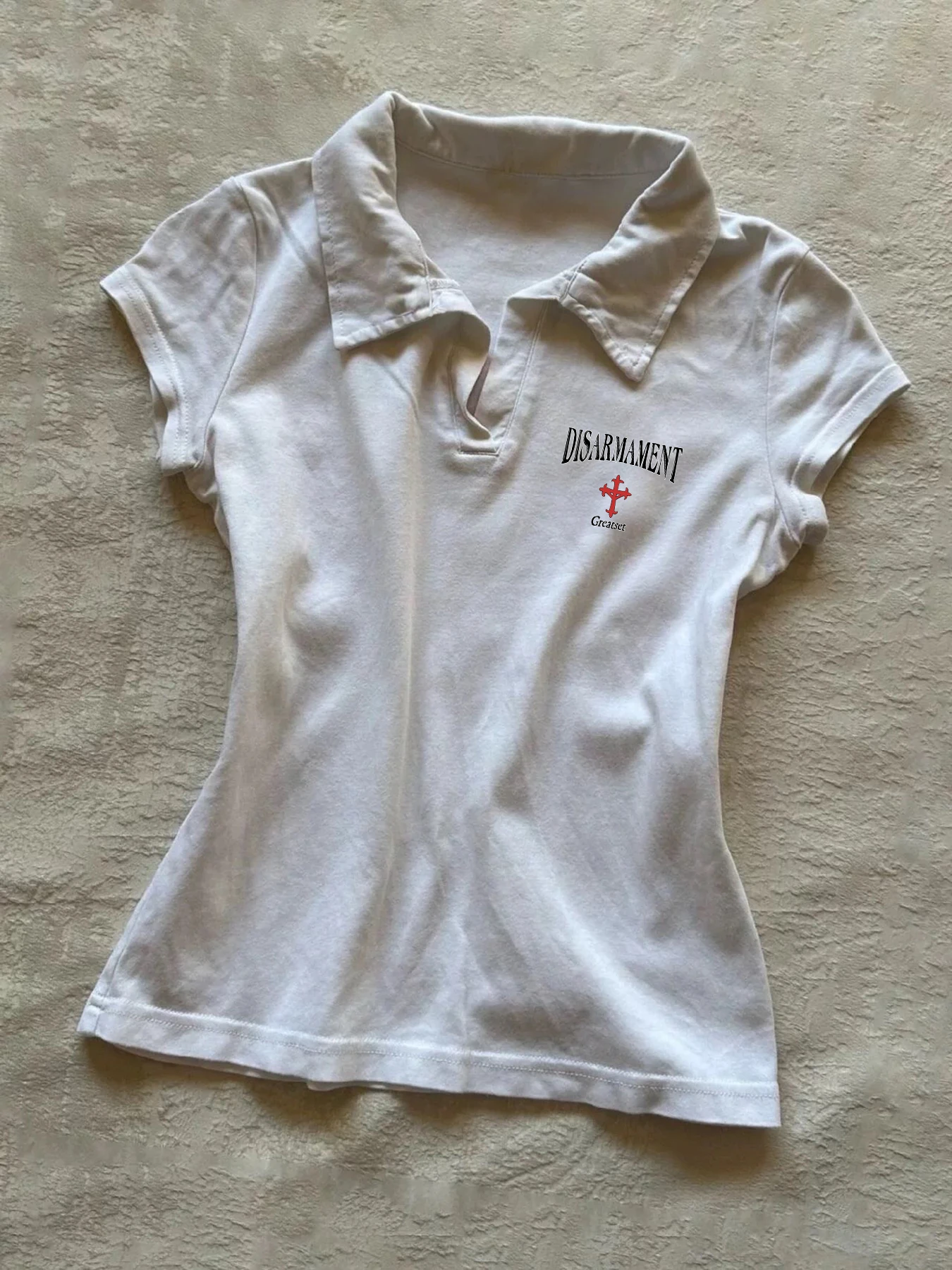 Amazing summer Women's slim polo with small V-neck and short sleeves is easy and fashionable this is what you really need