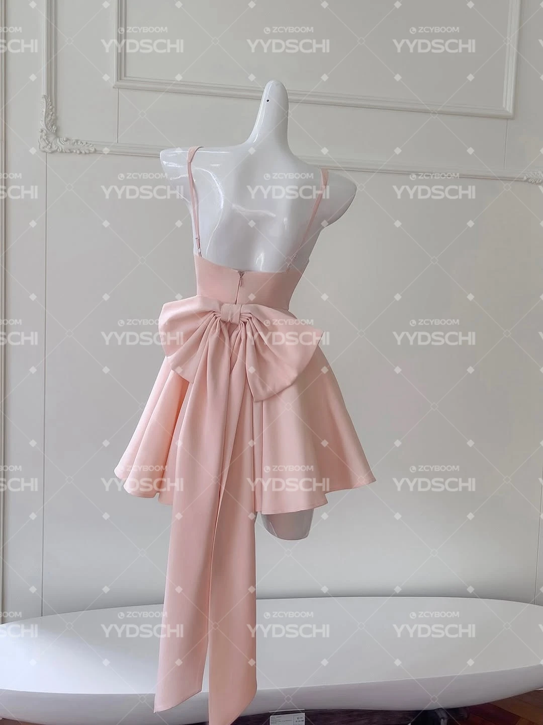 Maßgeschneiderte elegante Abendkleider mit Spaghettiträgern, über dem Knie, rückenfrei, mit großer Schleife, rosa, A-Linie, Mini-Abschlussballkleid, Cocktail-Partykleid – Detail 6