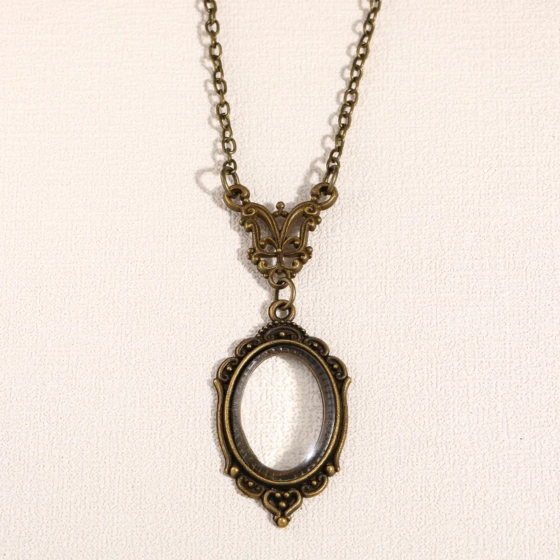 Gothic Queen Victoria Vintage Magnifying Glass Pendant Necklace for Men and Women Creative Bronze Color Jewelry Accessories