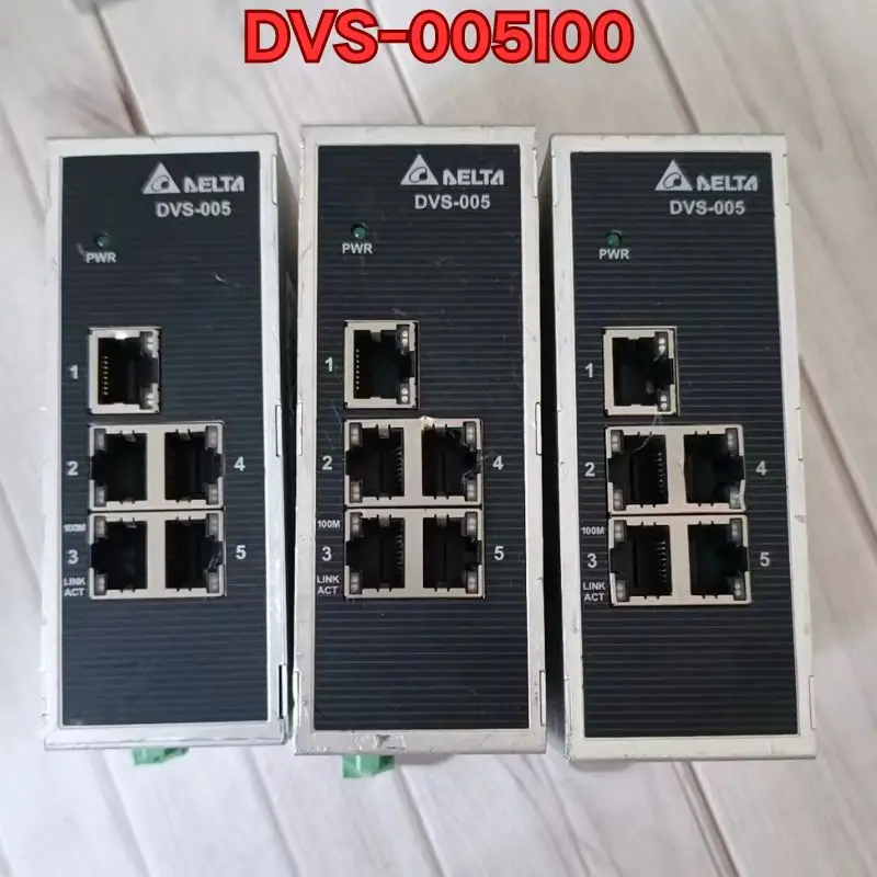 

Second-hand disassembled network switch DVS-005I00 function test is normal