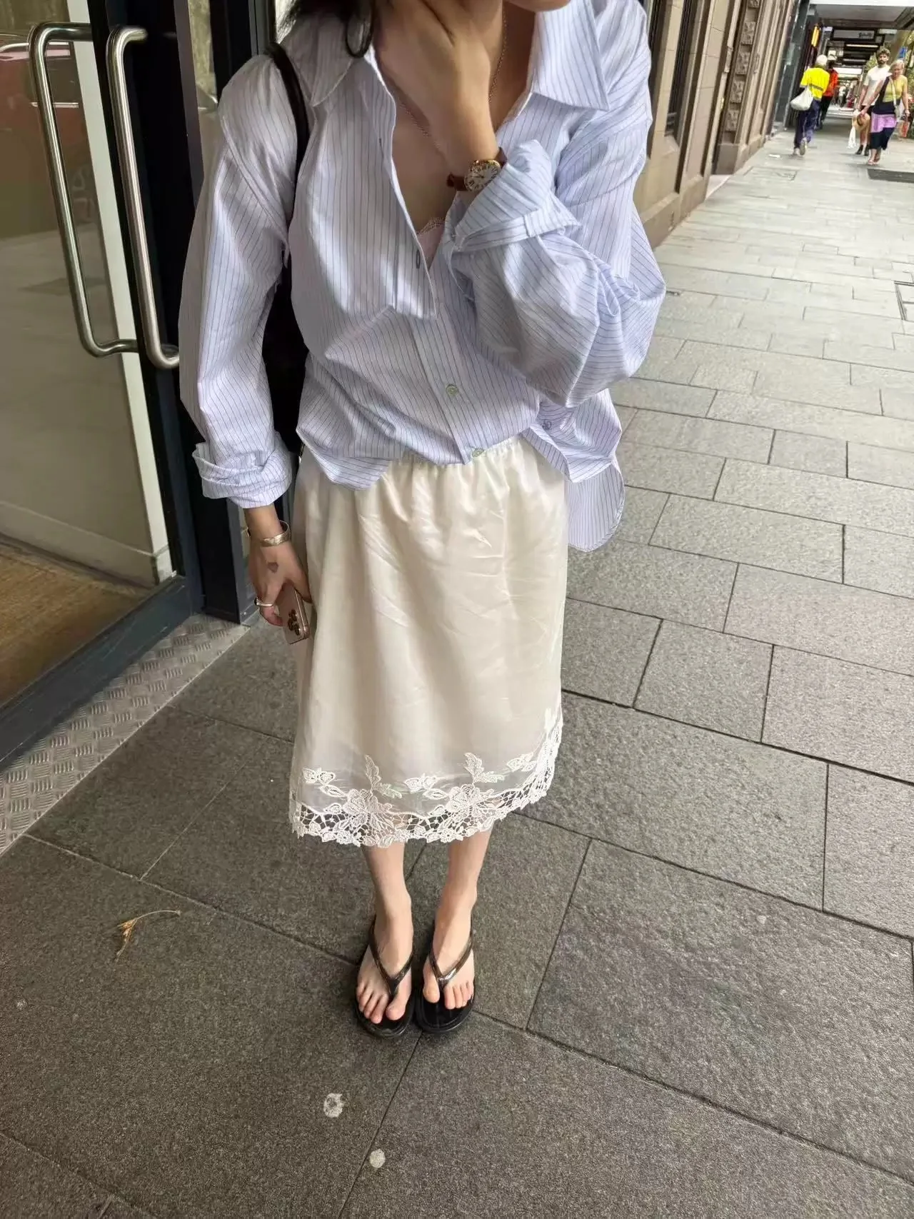

Glossy Satin Mid-Length Half Skirt with Lace Trim Elastic Waist H-Style Loose Fit Commute Style Ladies Skirt by PREON