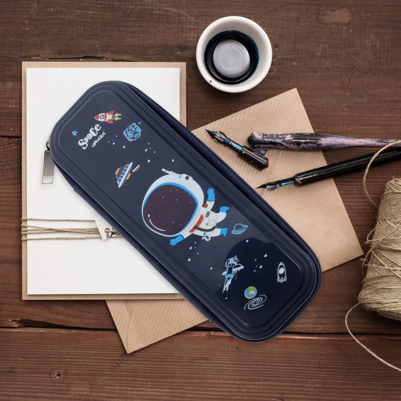 

3D Rocket Pencil Bag Large Capacity Portable Cartoon Pencil Pouch For Students Office Staff Stationery Storage Zipper Design Pen