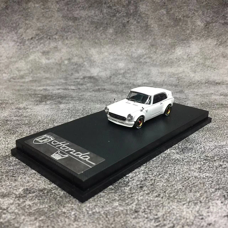 

Модель LF 1:64, модель автомобиля S800 Coupe, внедорожник из сплава, литой под давлением, умный автомобиль с цветной фигуркой