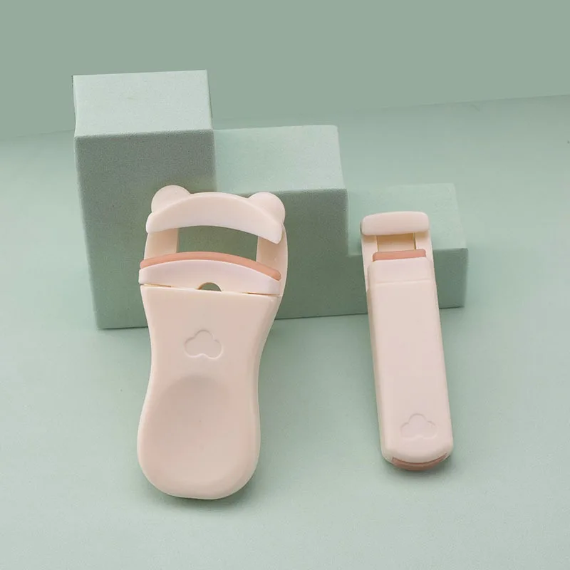 2 PCs 속눈썹 경기자 귀여운 디자인 여성을위한 오래 지속되는 전문 메이크업 액세서리 도구 모든 속눈썹 모양에 적합