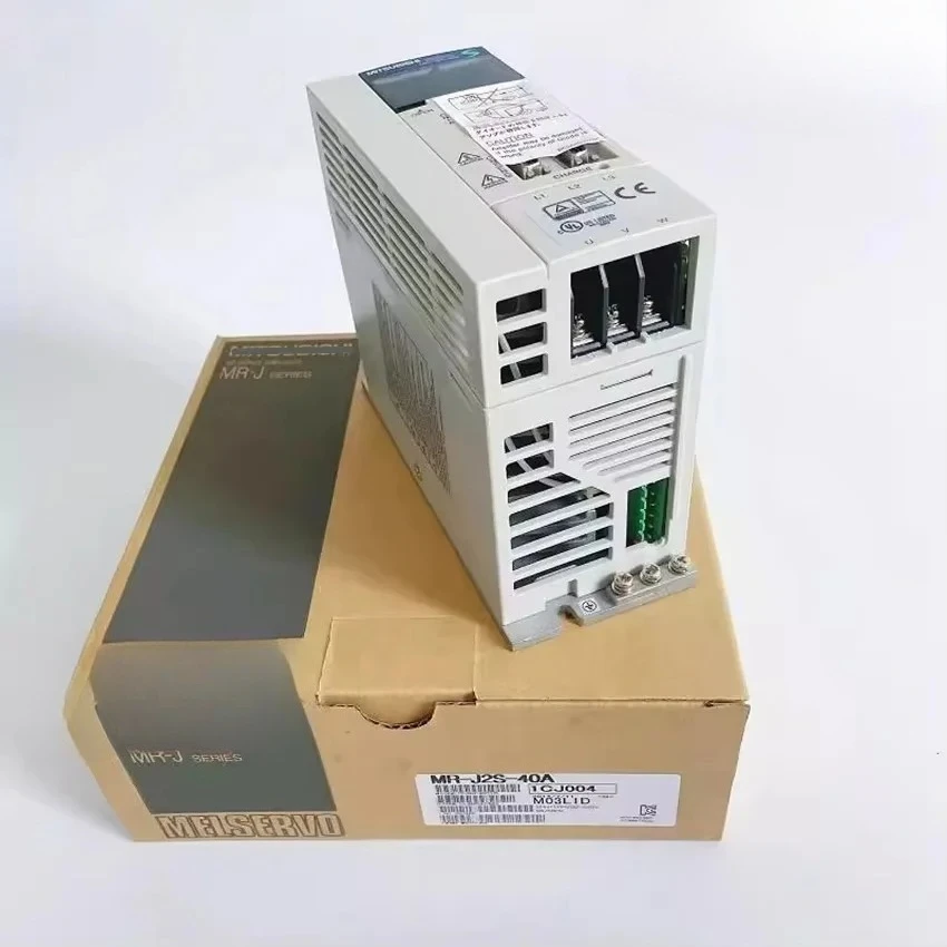 

Original MR-J2S-10A 10A 20A 60A 70A/J2S-100A 200A 350A 700A Servo Driver Amplifier
