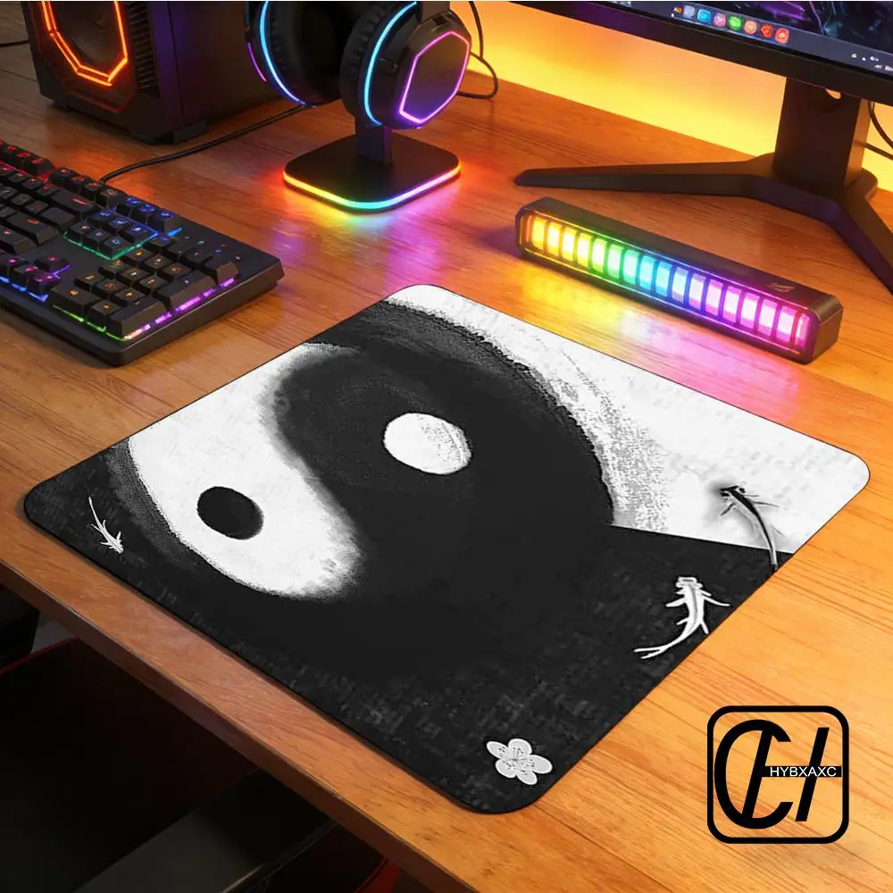 

Japanese Koi Small Mouse Pad Black and Red Mouse Pad Japan Fish Yin and Yang Bushido Mousepad Rising Sun Gaming Mouse Mat XAXC