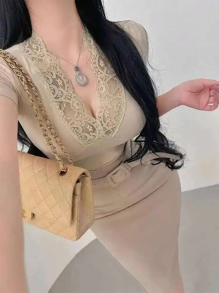 

Pure Desire Style Сексуальная Тонкая кружевная футболка с v-образным вырезом, однотонная основа, футболка с короткими рукавами, женская футболка, модные женские футболки UH4J