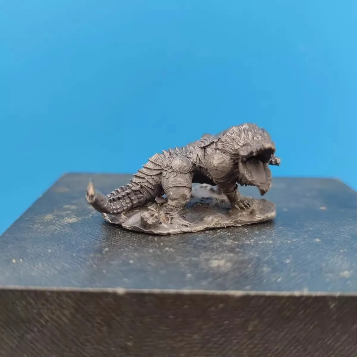 Brass Mini Crocodile Statue Realistic Alligator Sculpture, Desktop Decor for Home Office, Miniature Landscape Diorama Figurine