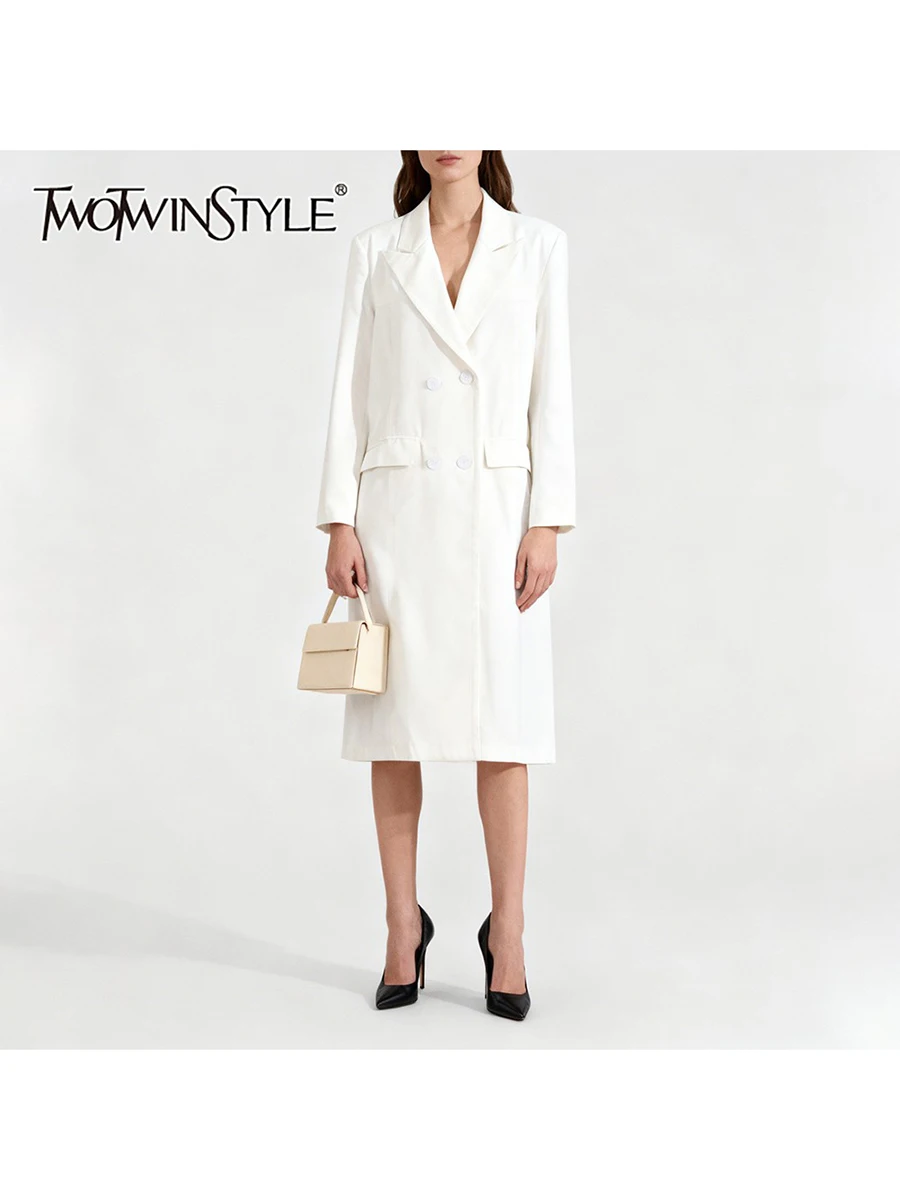 

TWOTWINSTYLE однотонные двубортные базовые куртки для женщин с лацканами и длинными рукавами, лоскутные карманы, длинная куртка, женская новинка