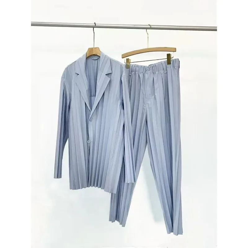 Miyake จีบผู้ชายใหม่ชุดลําลองเสื้อแขนยาว Elasticated ยืดเข็มขัดขาตรงกางเกงริ้วรอยฟรี