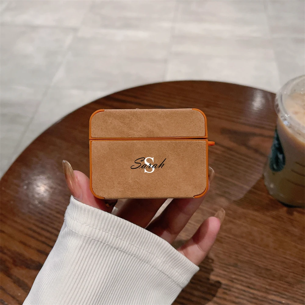 Funda protectora de lujo con letras personalizadas para auriculares, cubierta suave con patrón de cuero para Airpods 1, 2, 3 Pro 2, novedad