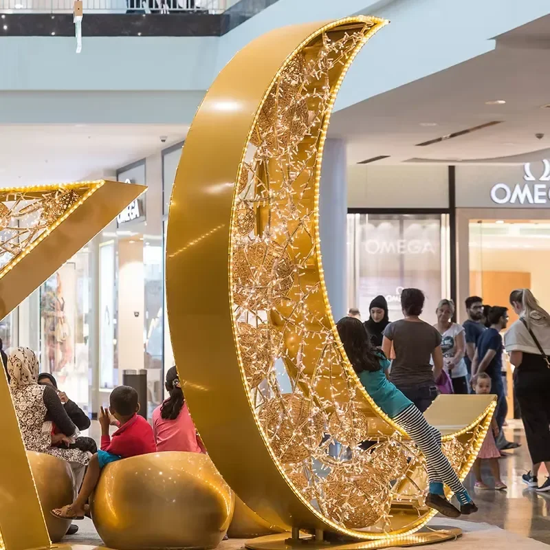 Large Metal Art Sculpture Led Lighting Moon and Star Sculptures for Shopping Mall Christmas Decorations
