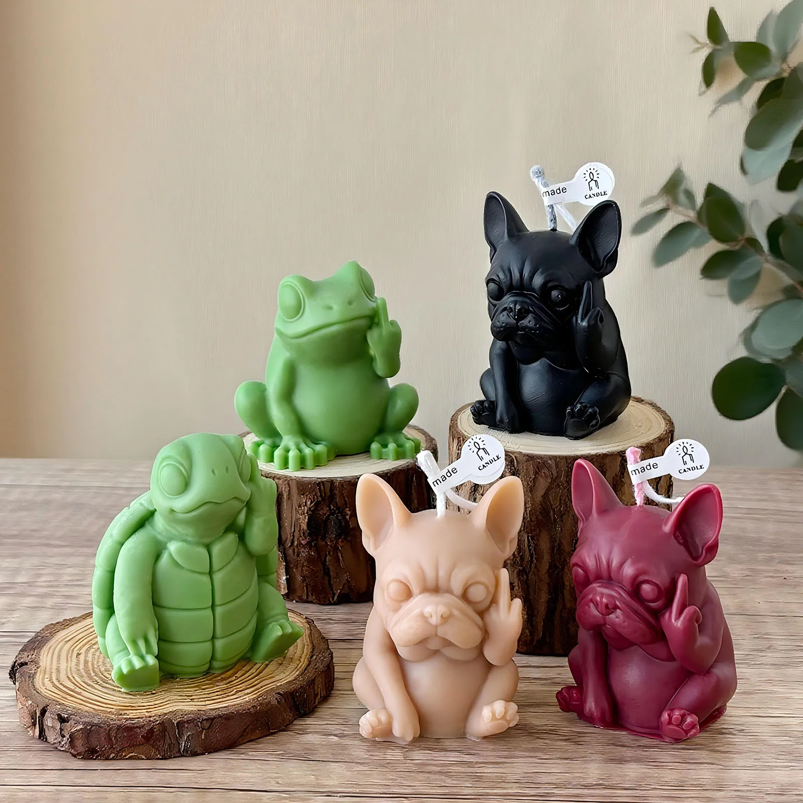 

Funny Middle Finger Scented Candle | Pleasant Fragrance Aromatherapy Wax | Creative Hand Gesture Decor Prank Gift