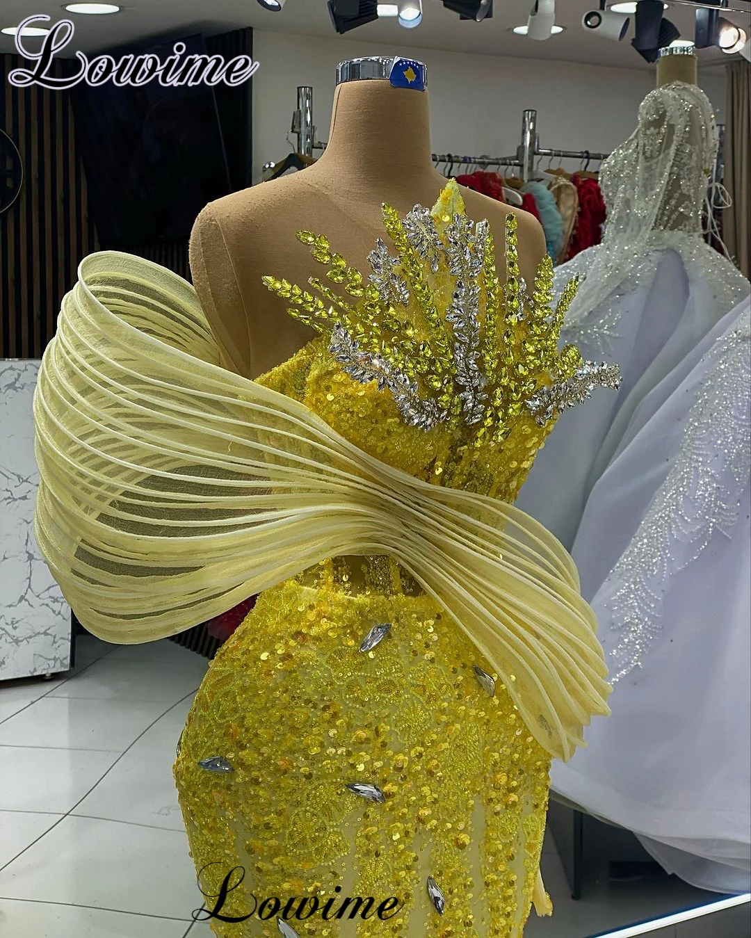 New Fashion Yellow Celebrity Dresses For Women Beaded Sparkly Prom Dresses Mermaid Vestidos De Gala Crystals Evening Gowns