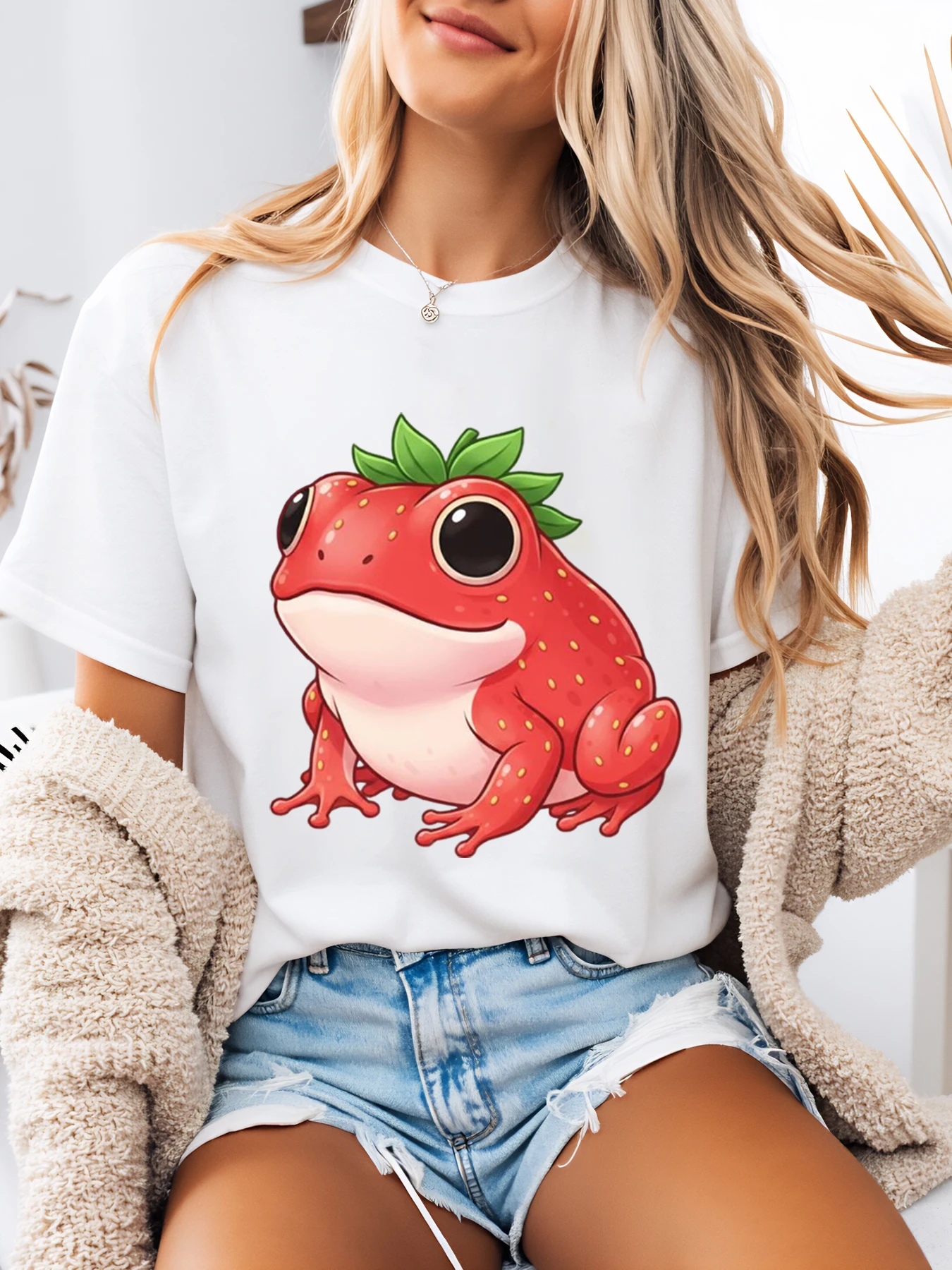 

Strawberry Frog Print T-Shirt Summer Women Casual Wear White Plus-Size
