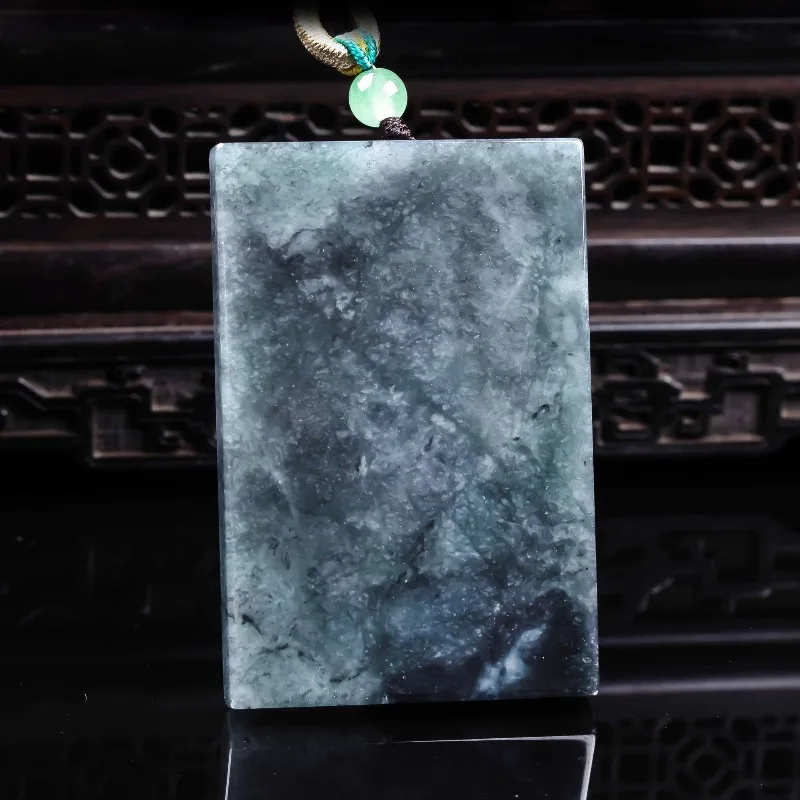 Natural Real Emerald Black Chicken Color No Incident Card Pendant Myanmar Jadeite Necklace Jewelry Charm Designer Luxury Vintage