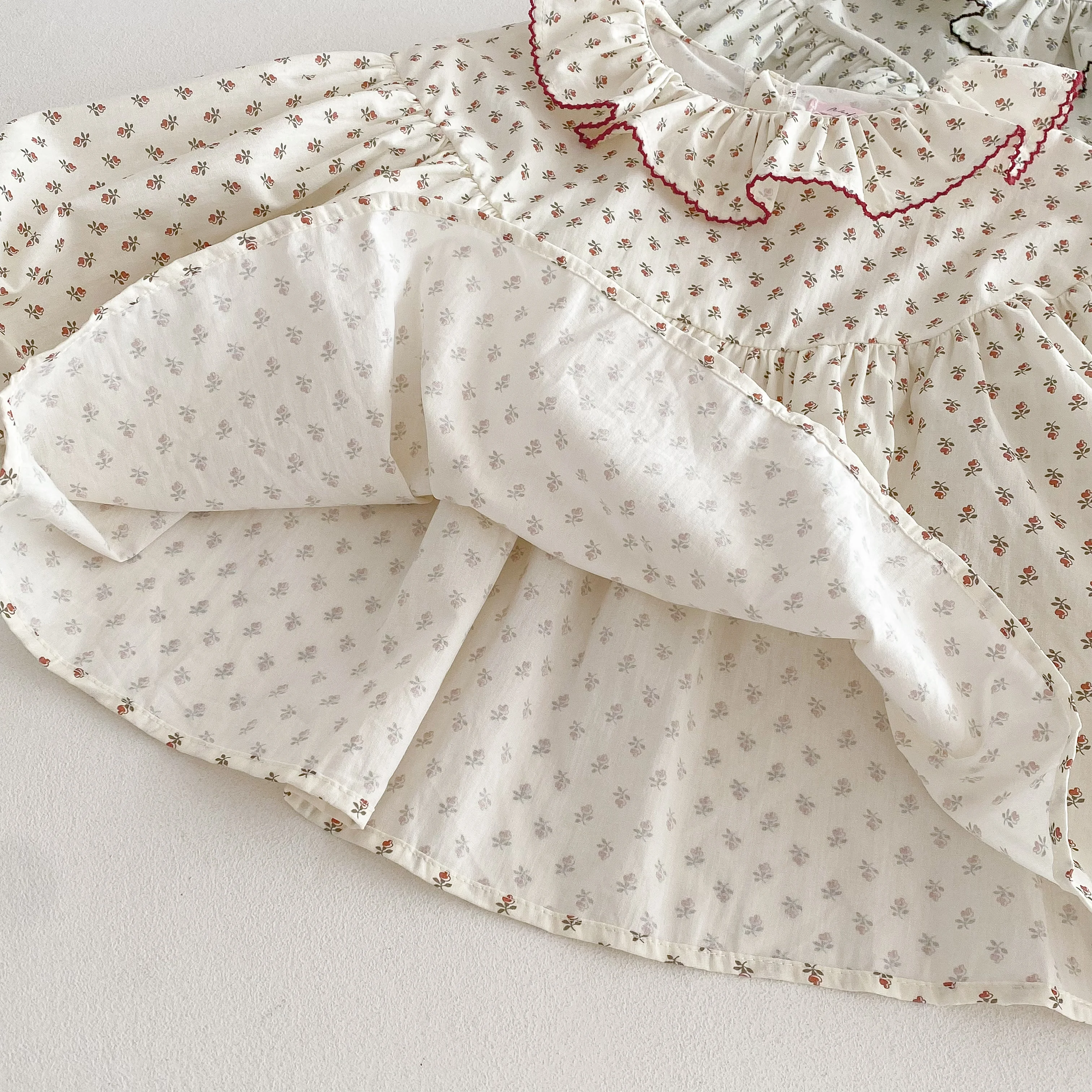 الفتيات الصغيرات الأزهار قميص طفل الدانتيل طوق فانوس كم بلوزة قطنية تنفس ربيع الخريف الأطفال الزي طفل الفتيات أعلى