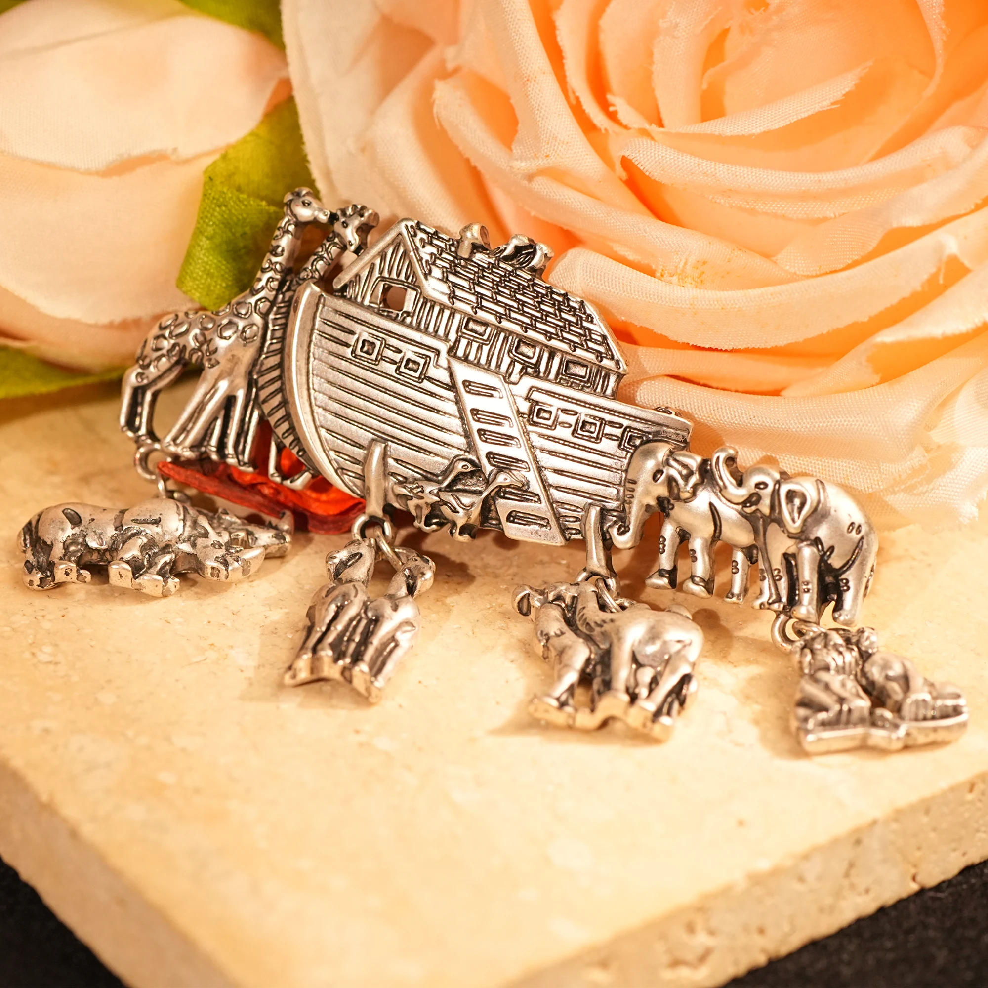 Vintage Collectible Pins - เข็มกลัดรูปช้างสัญลักษณ์แห่งความโชคดี คอลเลคชั่นเรือโนอาห์ รุ่นวินเทจ อุปกรณ์ตกแต่งงานฝีมือ