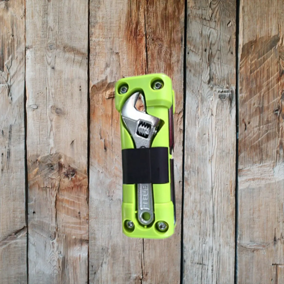 

Многофункциональный инструмент AD10 для активного отдыха – набор для кемпинга, велоспорта и ремонта мотоциклов с плоскогубцами, отвертками и многим другим.