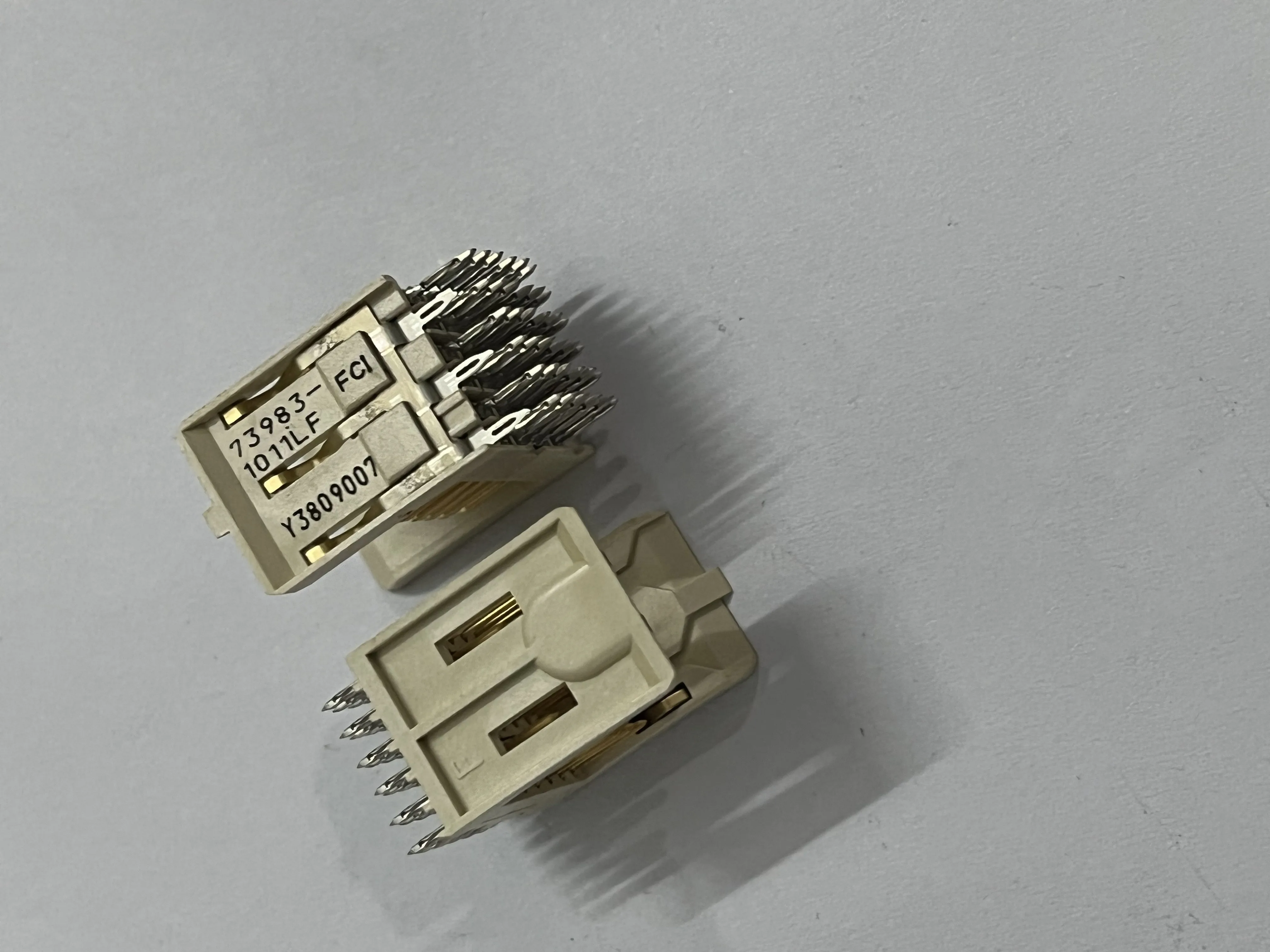 مقبس مطلي بالذهب ، علامة تجارية جديدة ، أصلية ، 739-1011lf 89096-102LF, 1