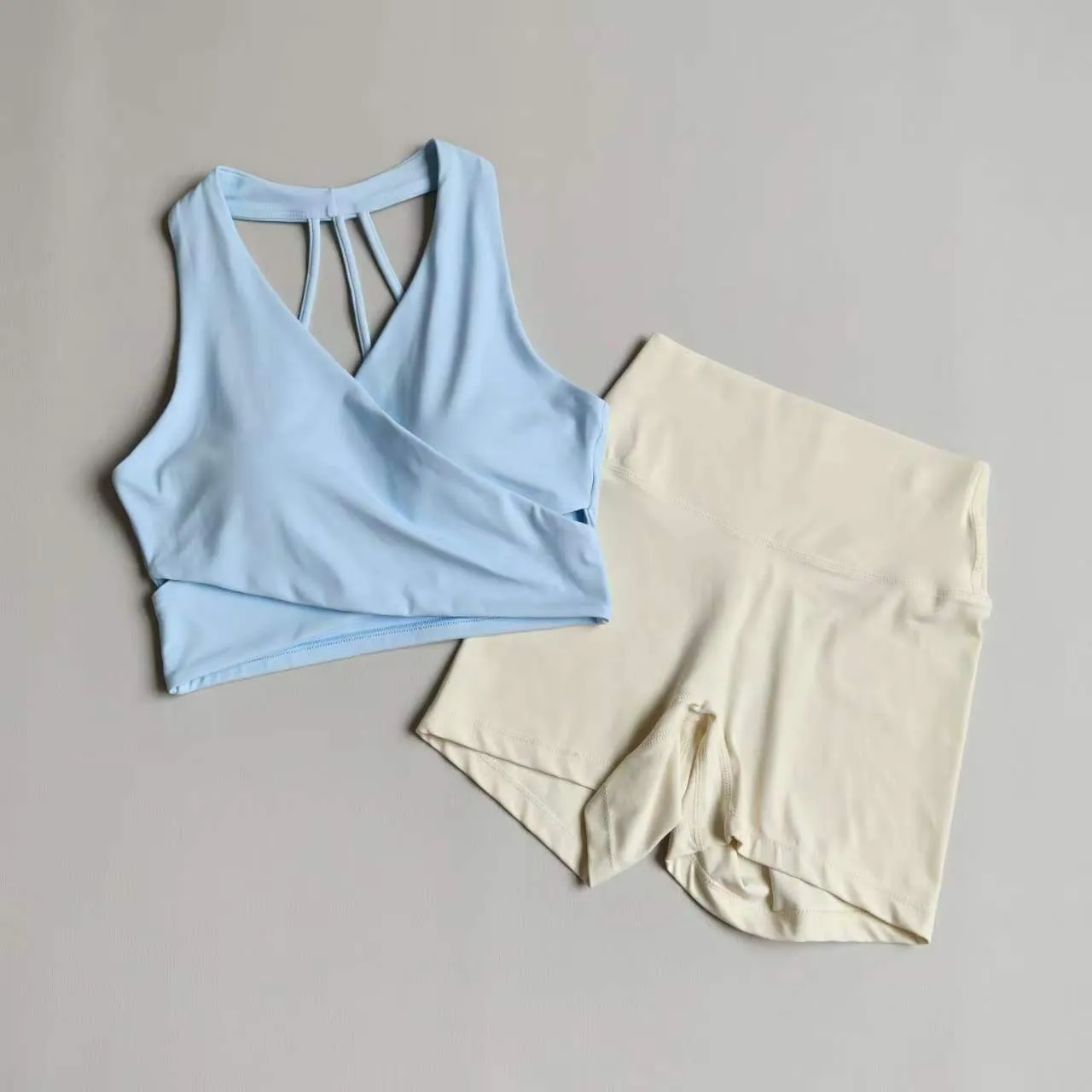 Damen-Yoga-Anzug, High-Waist-Shorts-Set, Sport-BH, Hüftstraffende Fitness-Sportshorts für Aktivbekleidung, Gym-Set, Pilates-Kleidung – Detail 6