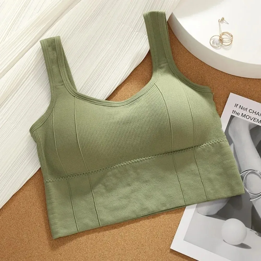 Sports bra with sweat-proof function for fitness wear. Women's seamless yoga bra. Anti-shock off-shoulder top. view 3