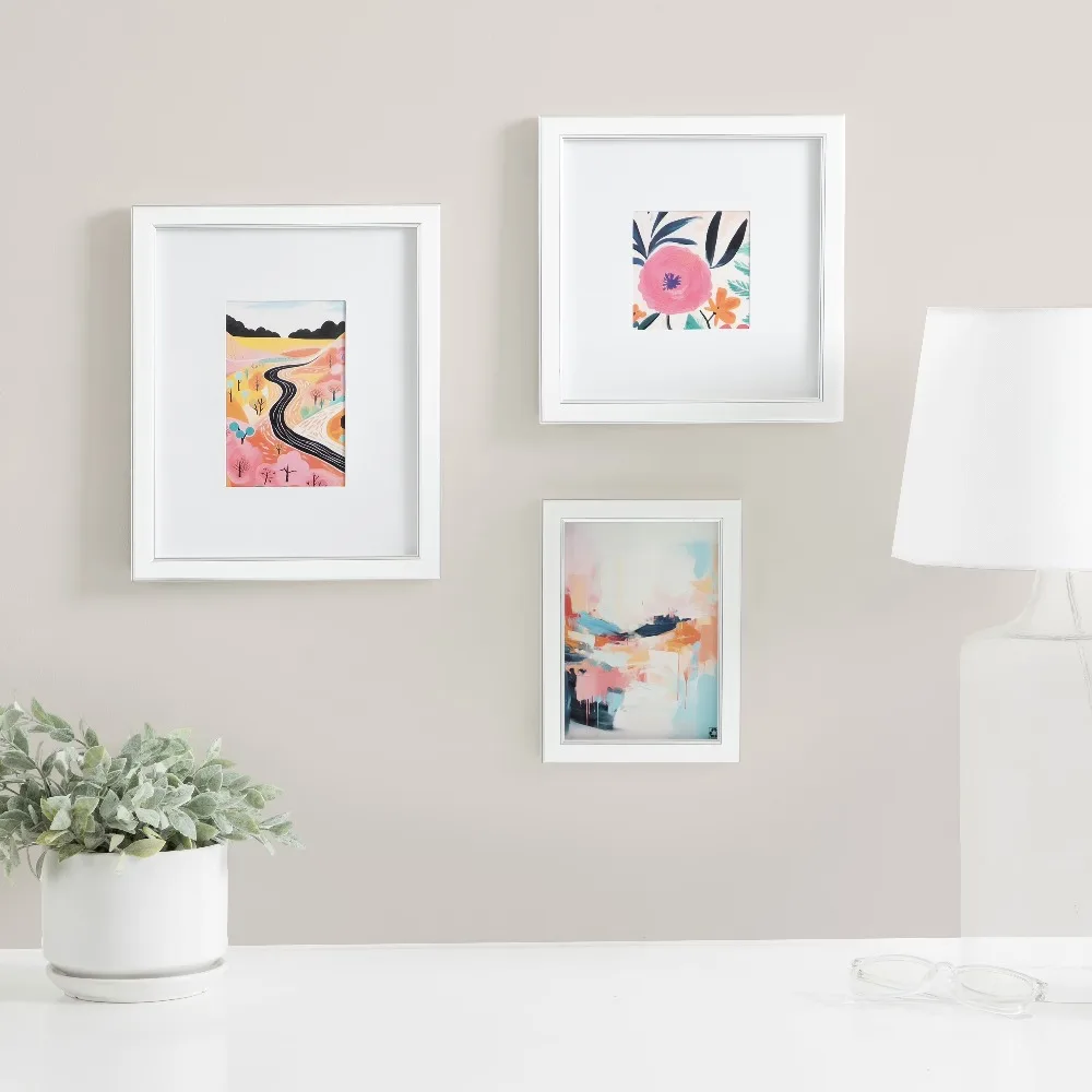 5x7 Tabletop Picture Frame Elegant Silver Decorative Border for Home Office Desk Display Holds Photo 5 by 7 Inches Perfect for Wedding Family Portraits Gift Idea Modern Minimalist Design with Easel Stand and Glass Front