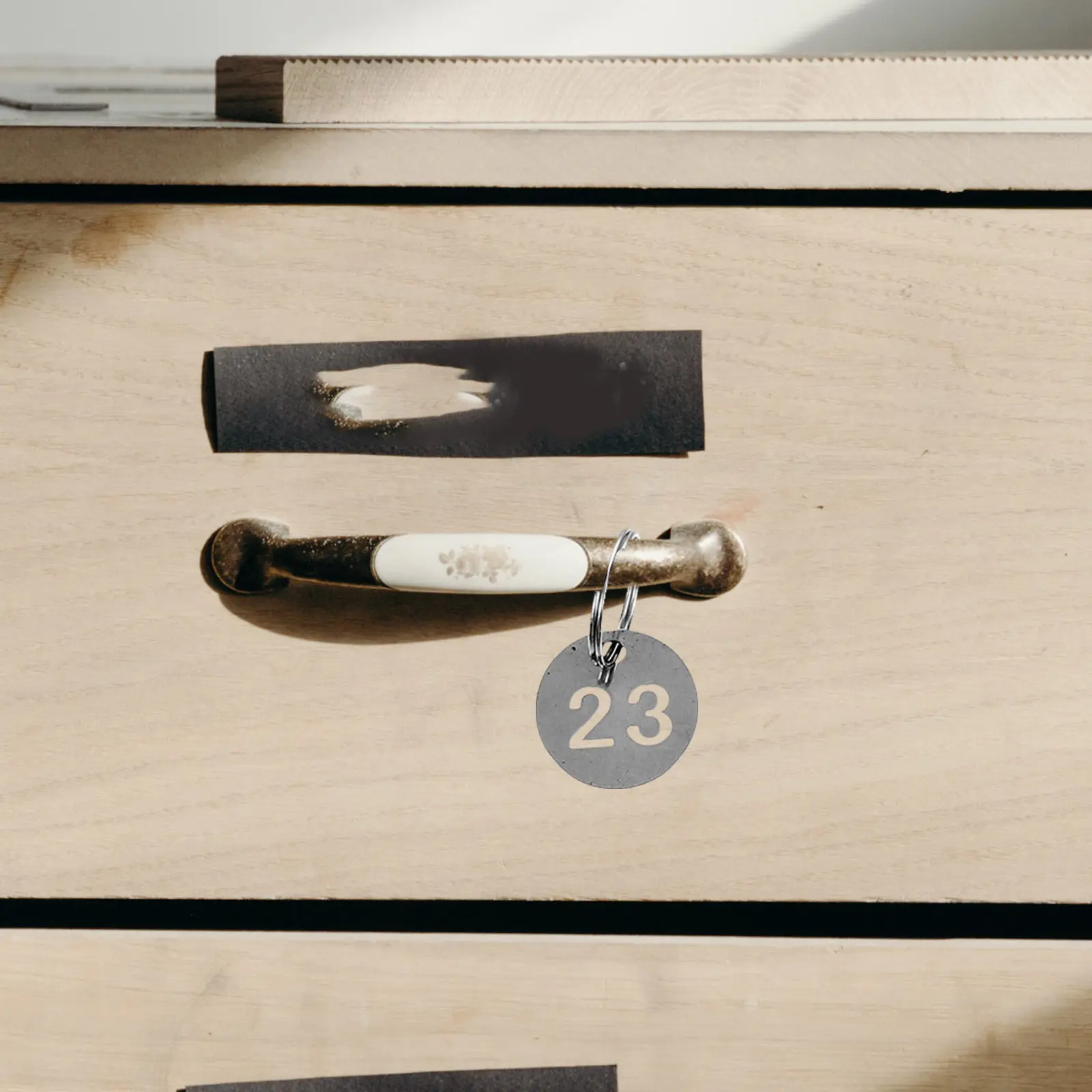 

30Pcs Number Key Tags Stainless Steel Numbered 1-30 Round Shape Keychain Tags for Luggage Pool Gym Locker Keychain Tag