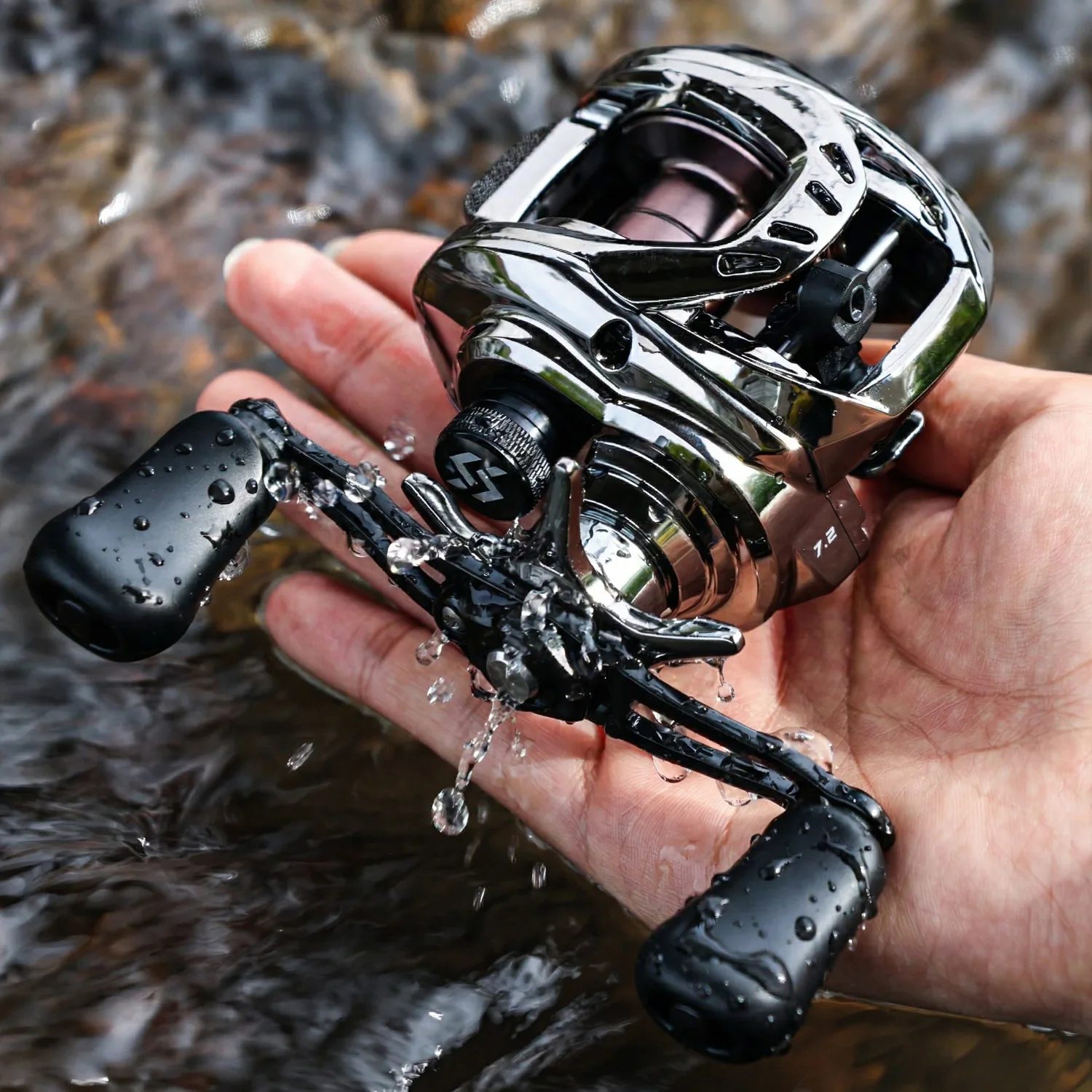 Sougayilang SSX-DC Baitcasting-Rolle, Übersetzungsverhältnis 7,2:1, 4+1BB, Anti-Rückstoß-Getriebe aus Aluminiumlegierung, elektronisches Bremssystem, max. 10 kg – Detail 15