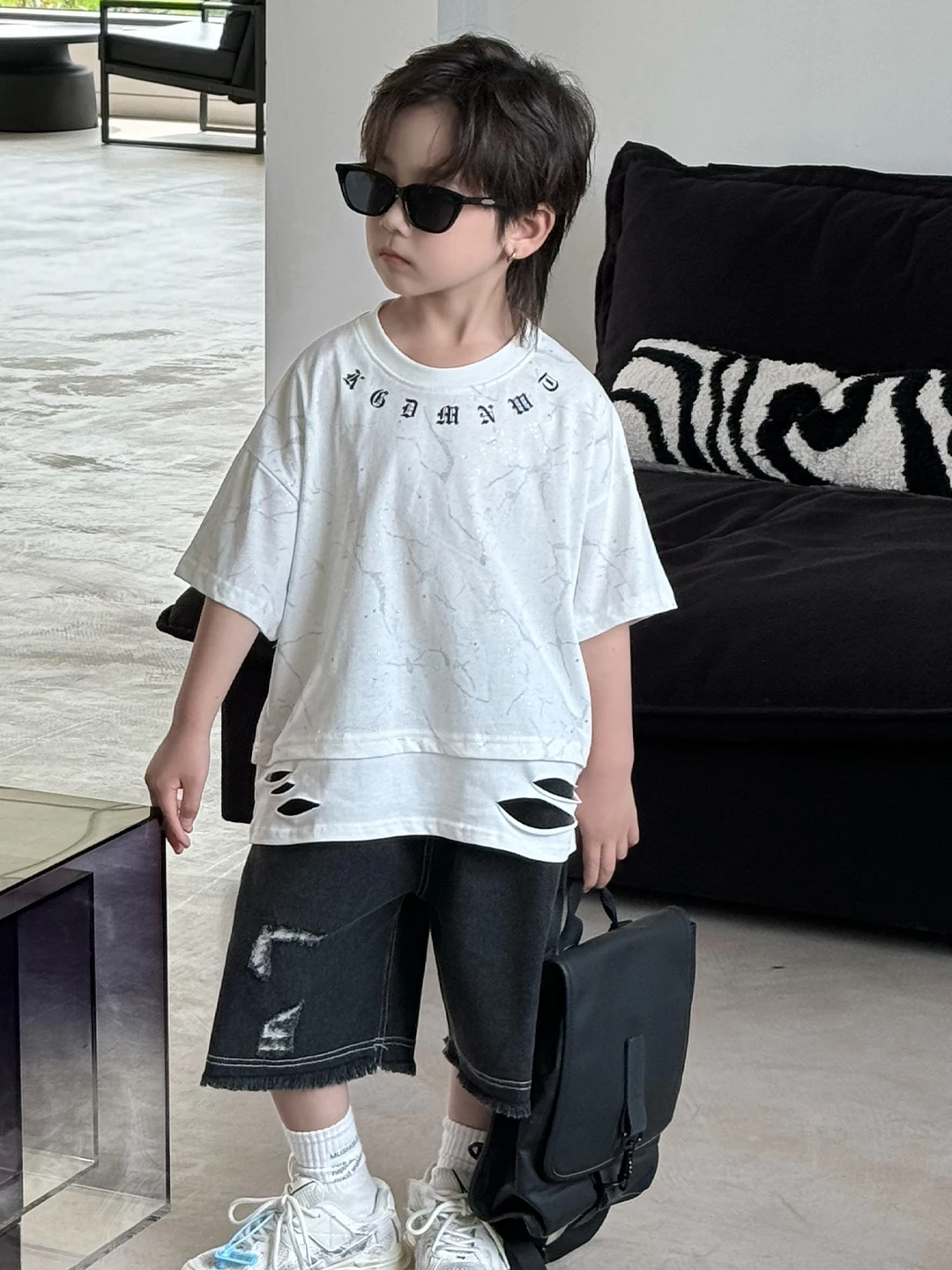 Abbigliamento per bambini T-shirt a maniche corte da ragazzo 2024 estate per bambini in cotone mezza manica mezza estate per bambini Top Fashion T